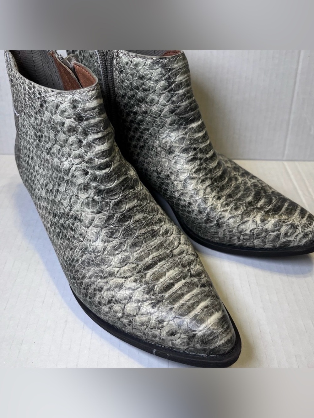 Lucky Brand $270 msrp Grey Snakeskin Embossed Leather Western Ankle Booties